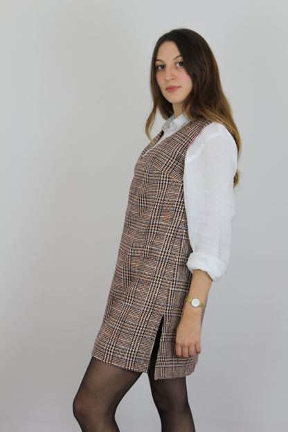 Abito smanicato 100%lana campionario AW23-24